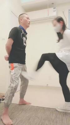 【陌初】母女三人圈养邻居调【三视角版】 bf23250