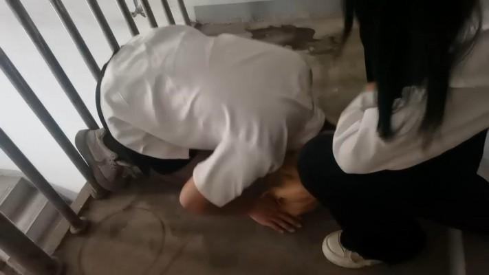 【素人开发】两学生主人sp/吃烟灰楼道内调 bf23155