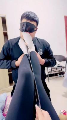 【靡兔】清理多双脏鞋底 bf22334