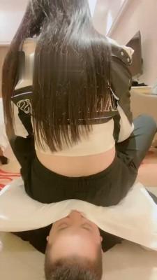 【雪琪琪】精神小妹白鞋舔/吃袜子/吃口水 bf21573