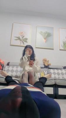 【飞扬女王】长靴高跟丝袜全体重踩踏 bf21338