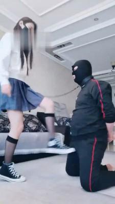 【猫神大人】JK小姐姐黑丝白鞋虐杀 bf19439