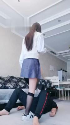 【猫神大人】JK小姐姐黑丝白鞋虐杀 bf19439