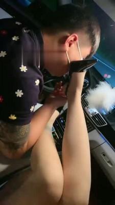 【浅夏大大】车模车内羞辱富二代 bf17357