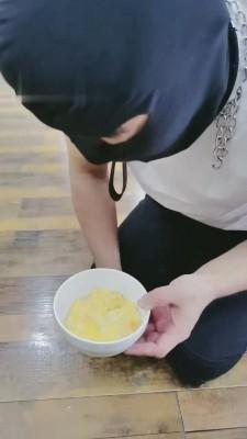 【乐乐女王】暴击圈养狗/强制吃圣水泡面包 bf15246