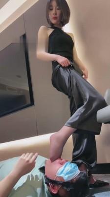 【简一】性感库里丝女神调教 bf14711
