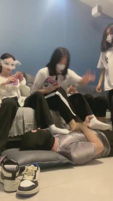 【精神小妹】多学生素人S原味脚羞辱 bf14660