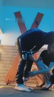 【东营天香百合】暴力惩罚跑骚狗 bf14075