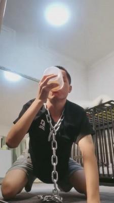 【微希】遛狗犯贱圈养奴 bf13480