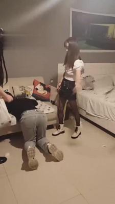 【重庆男神】被三位精神小妹共同羞辱【下】 bf12894