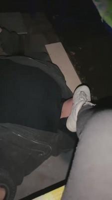 【麒麟女皇】夜跑后原味羞辱路人 bf13299