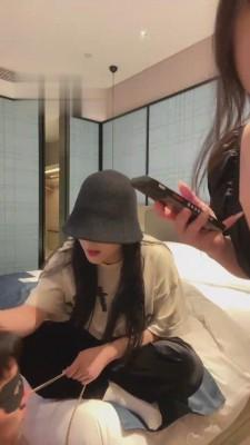 【不知名美女】看闺蜜怎么虐待自己的男友【双视角版】 bf13302