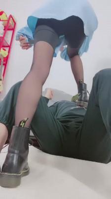 【美离子】重度踢踹/狠跺/求饶都不放过 bf12330