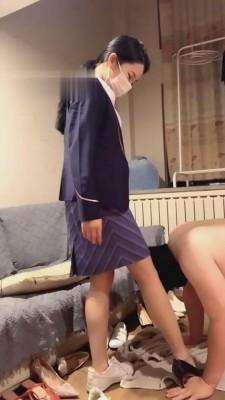 【晨晨】摄影师踢裆踩踏喂食 G-210830-17