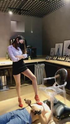 【宇婉莹】物化厕奴生涯-圣水体验 G-210830-14