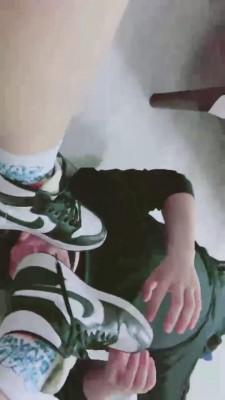 【小劳拉】AJ+JK大二学妹的晚自习 bf6437