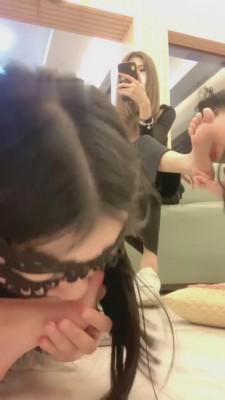 【希希子】圣诞夜来别墅伺候三位妈妈 bf6071