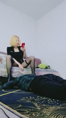 【猫神大人】御姐羞辱脚下奴 bf5953
