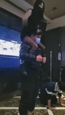 【星期六】素人陪酒小妹KTV首调双奴 bf9090