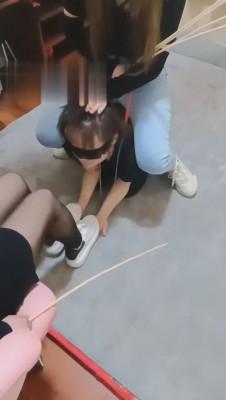 【女慕乐】小三母狗就是犯贱要被羞辱 bf10431