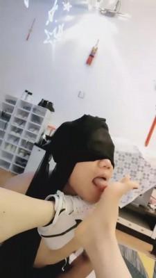 【丫丫啊】大学生S御姐范羞辱学弟 bf994