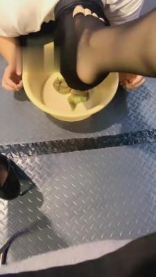 【唯雅】黑丝高跟耳光刑虐 bf1869