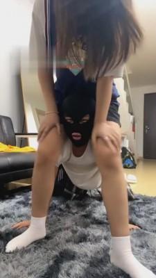 【涵涵】御姐白袜羞辱弟弟 bf2116