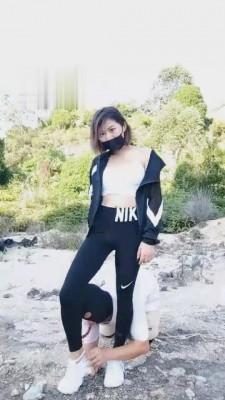 【莫妮卡】户外重度踢踹狠虐 bf2050