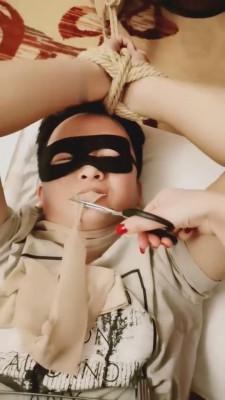 【妃妃】最长时间踩脸-吃丝袜-耳光 bf2047