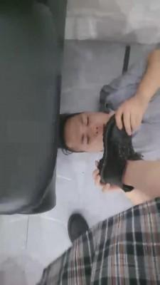 【滔滔】下雨天也抵挡不了犯贱 bf2232