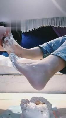 【小希女王】超刺激脚喂食-插吐 bf2766