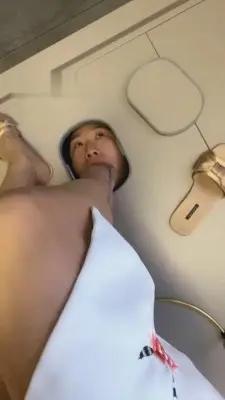 【歌迪丝】囚禁母狗做人体洗脚器 G-210728-16
