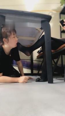 【歌迪丝】唯美视角-黑丝诱惑羞辱母狗 G-210808-32