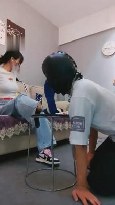 【暴力美学】AJ运动女生随意发泄 G-210822-24