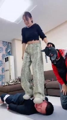 【麋鹿银儿】素人S酒后戏耍狗 bf20713