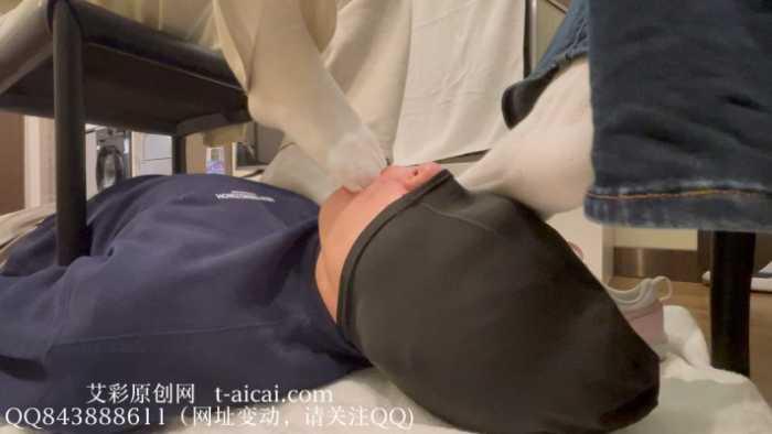 【静琪】学生双s同时舔袜插嘴白袜塞嘴 YC-250530-3