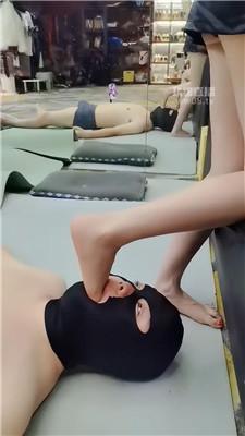 【咩祖】掐乳-脚插嘴-白袜闻舔-长靴踩【双视角版】 bf59552