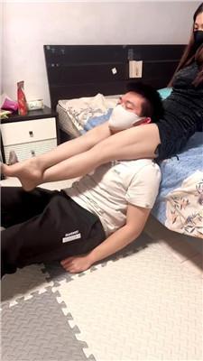 【微笑】强制腿绞窒息场 JS251203-6