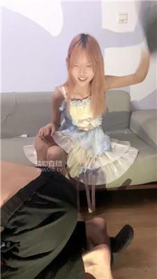 【小涛】美腿羞辱小奶狗 JS251201-3