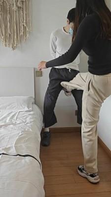 女大学生暴力踢裆虐裆 ACYC-4448