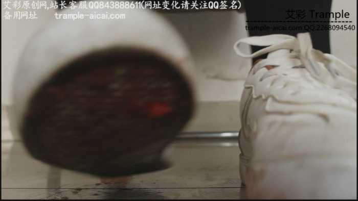 哚儿定制-巨人视角白鞋踩踏辱骂 YC-190409-3