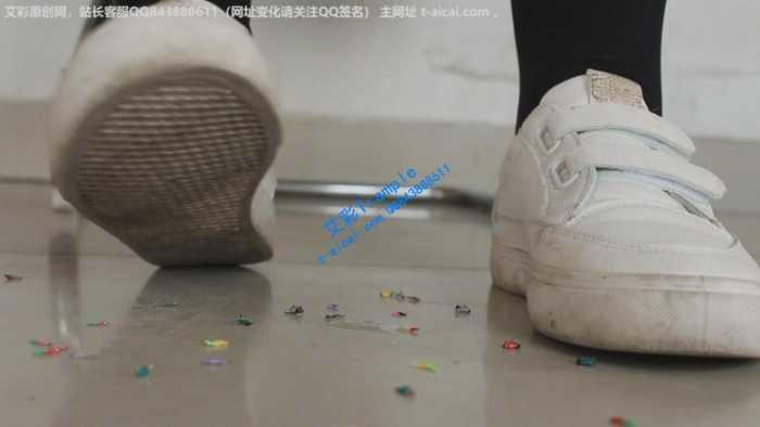 缩小+口水+语言调教+同学剧情（劲爆） JS250403~1