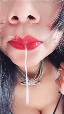 【兔粉粉】靴子诱惑口水羞辱    251125-15