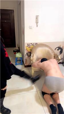 【蜜糖情侣】藤条狠抽绿帽奴 JS251126-28