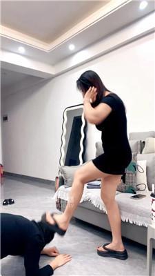 【麦当劳】脏厚拖鞋强迫清理 JS251130-42