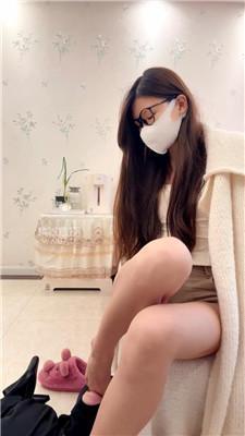 【酥酥】御姐S美腿虐杀 JS251126-9