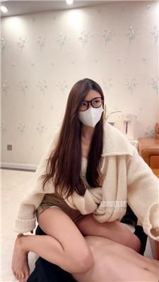 【酥酥】御姐S美腿虐杀 JS251126-9