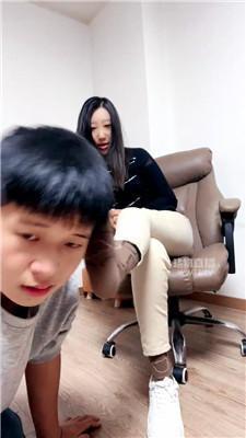 【小饭团】踩踏-棉袜脏鞋闻舔 JS260108-8