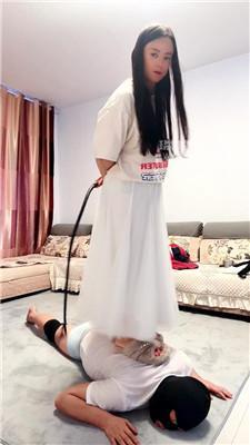 【贝拉】踢踹暴揍跑骚奴【下】 JS260108-12